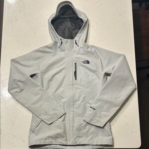 The North Face Gortex Women's Light Gray Raincoat